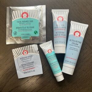 First Aid Beauty Skincare Set